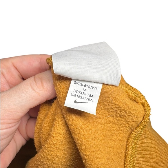 Nike Kids’s Center Swoosh Logo Crewneck Hoodie Mustard Yellow Medium - Picture 11 of 11